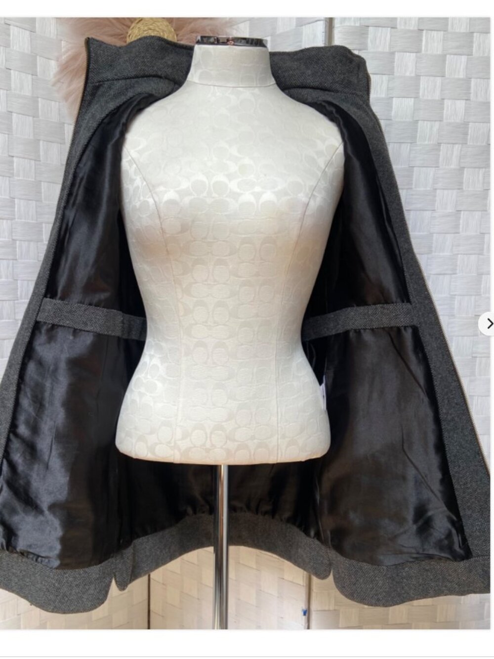 Laundry By Shelli Segal Gray Black Tweed Wool Faux Fur Hood Coat Jacket Size XS - Picture 6 of 12